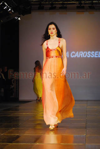 Vestido gasa degrade en tonos naranjas con canesu bordado